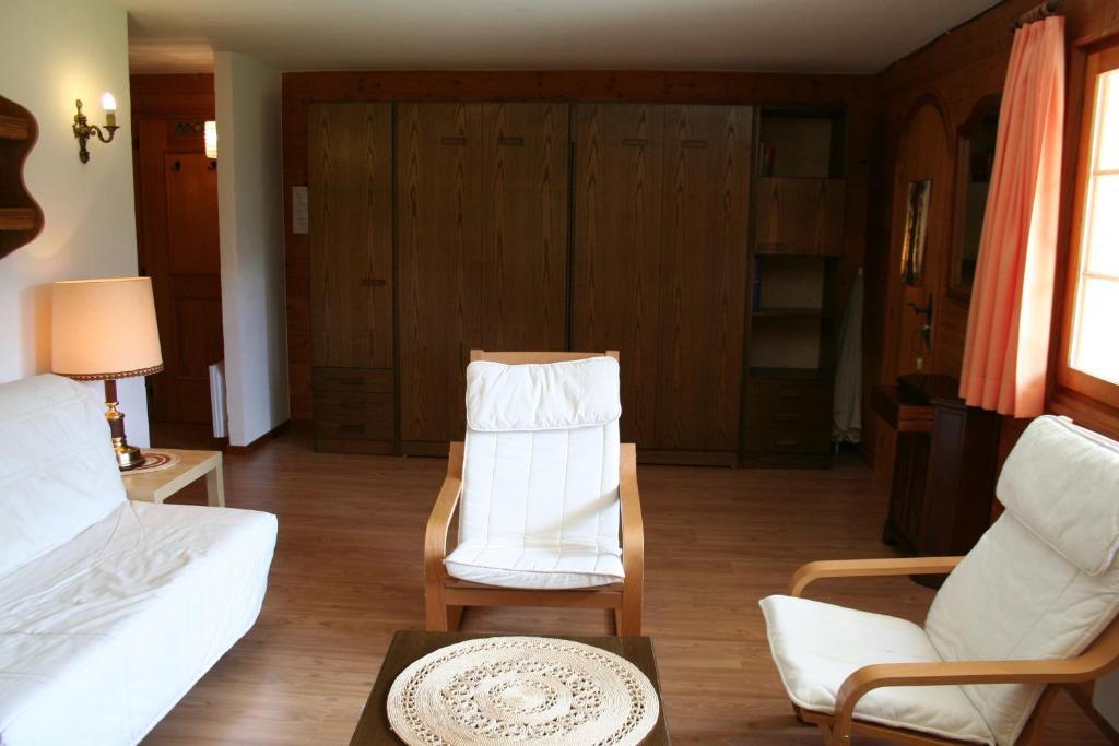Apartamento Arnika Blatten bei Naters Habitación foto